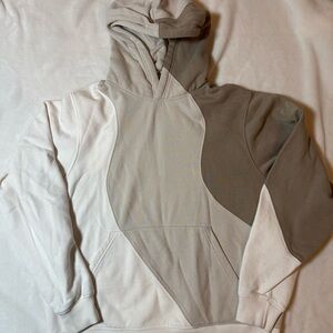 Alo Colorblock Hoodie in Neutral Tones